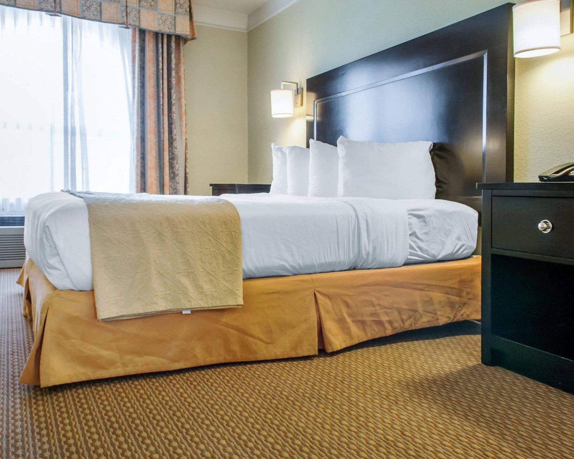 Quality Inn & Suites Gallup I-40 Exit 20 المظهر الخارجي الصورة