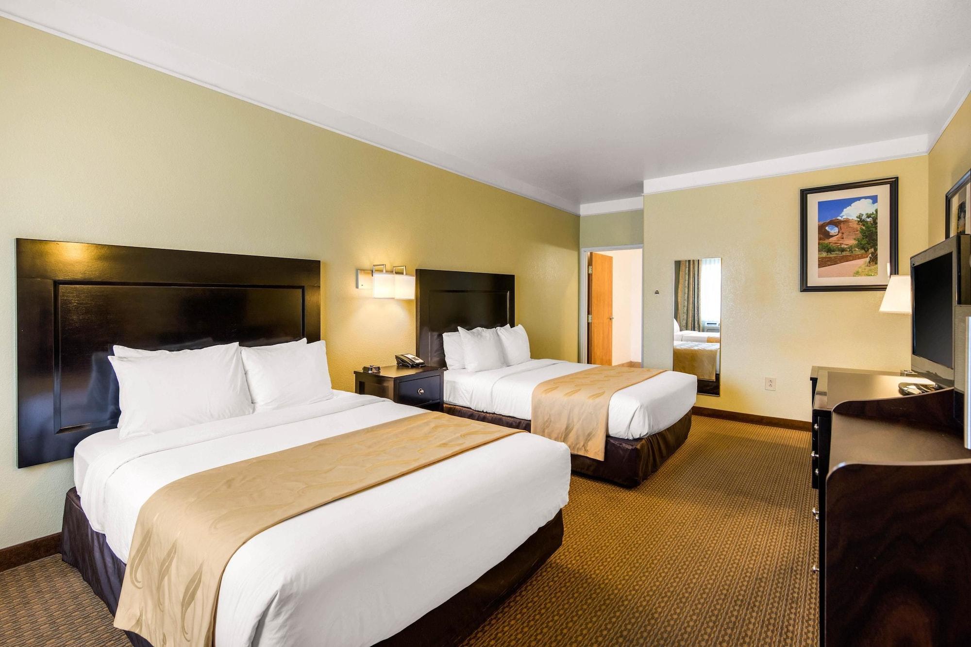 Quality Inn & Suites Gallup I-40 Exit 20 المظهر الخارجي الصورة