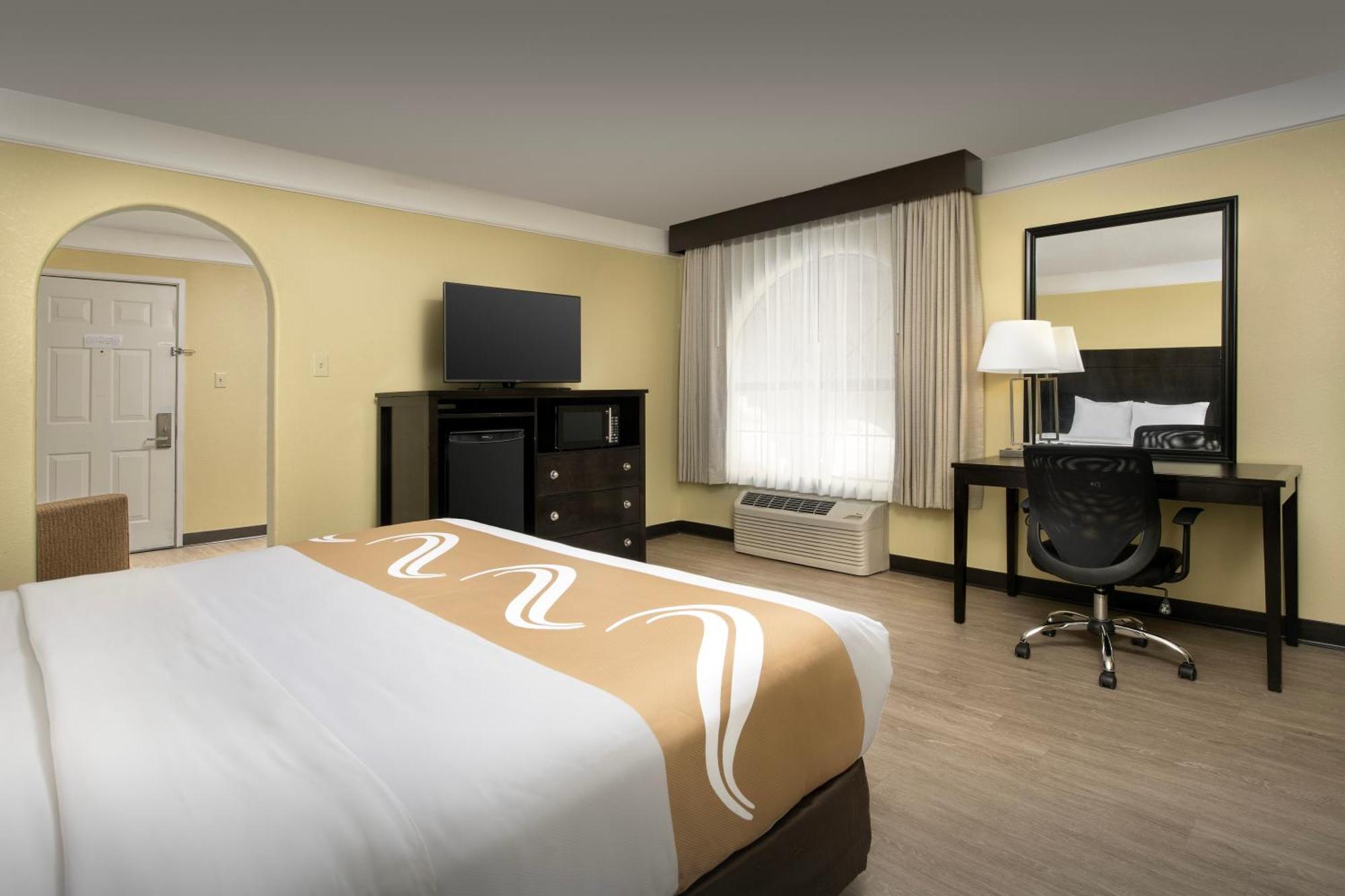 Quality Inn & Suites Gallup I-40 Exit 20 المظهر الخارجي الصورة