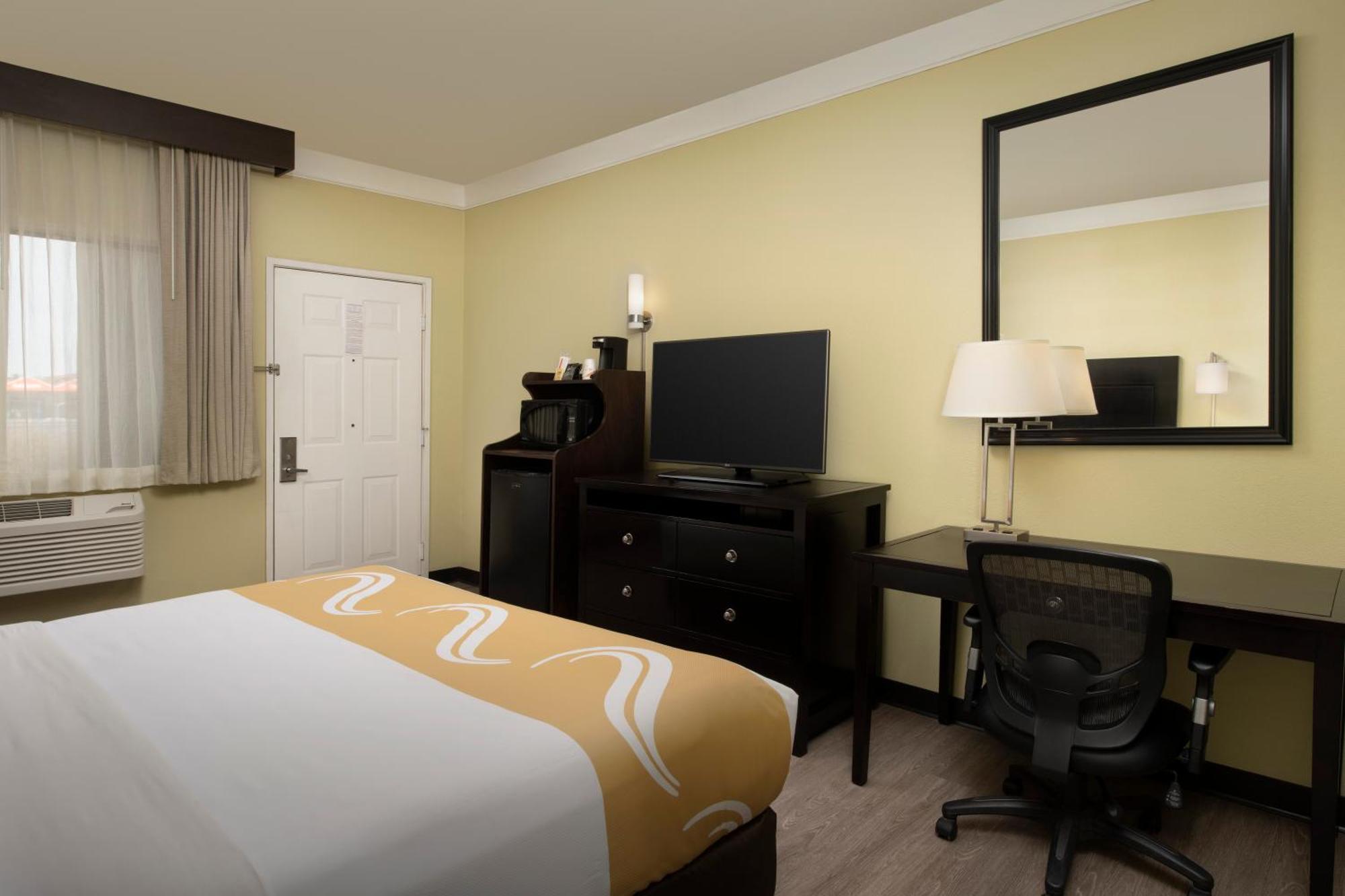 Quality Inn & Suites Gallup I-40 Exit 20 المظهر الخارجي الصورة