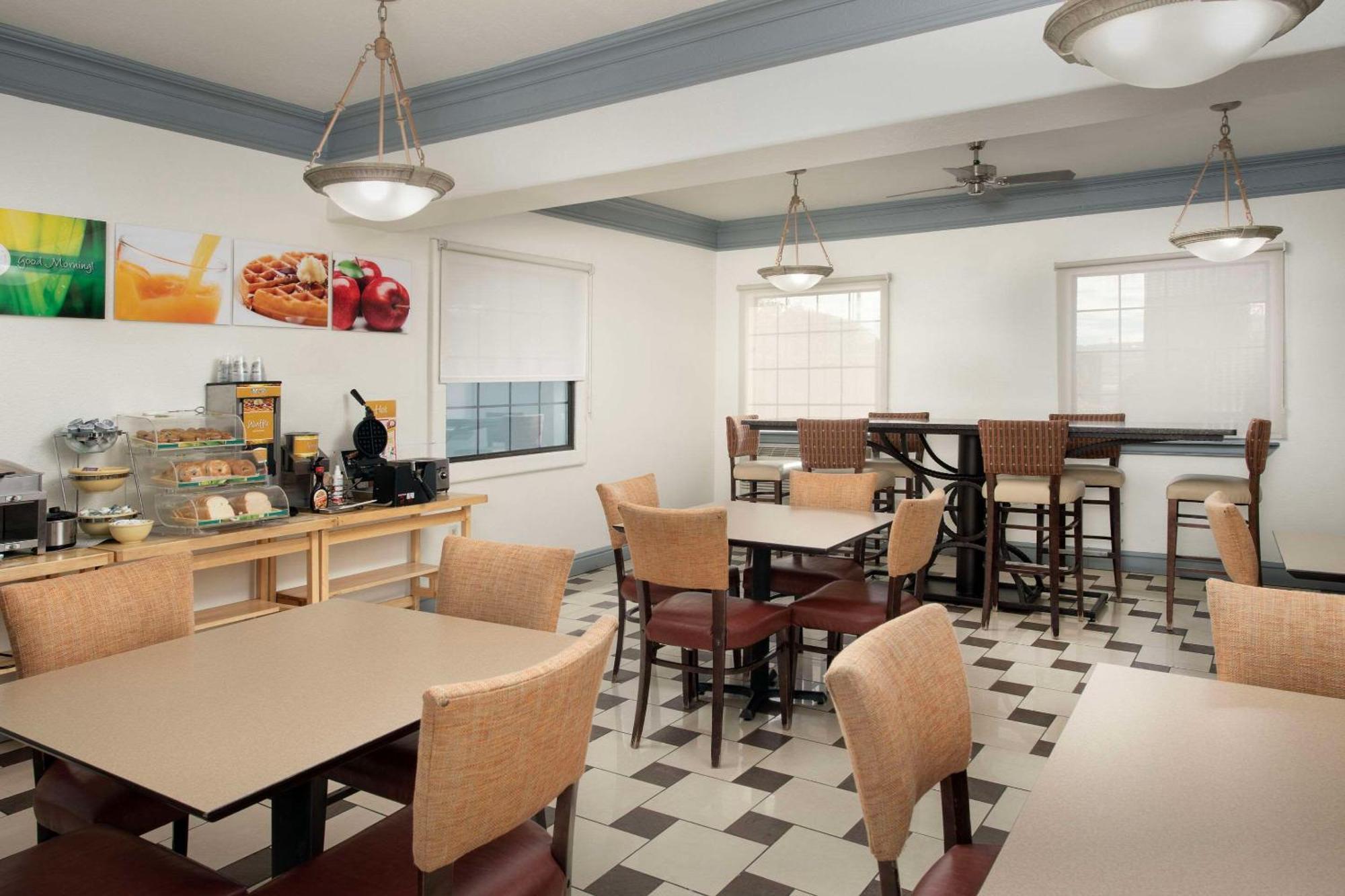 Quality Inn & Suites Gallup I-40 Exit 20 المظهر الخارجي الصورة