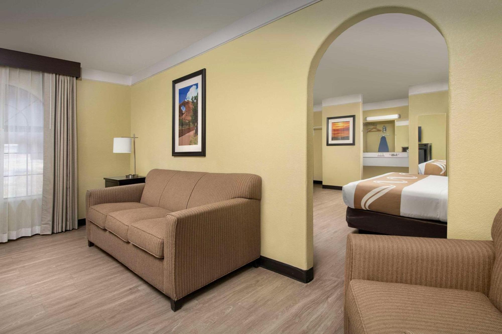 Quality Inn & Suites Gallup I-40 Exit 20 المظهر الخارجي الصورة
