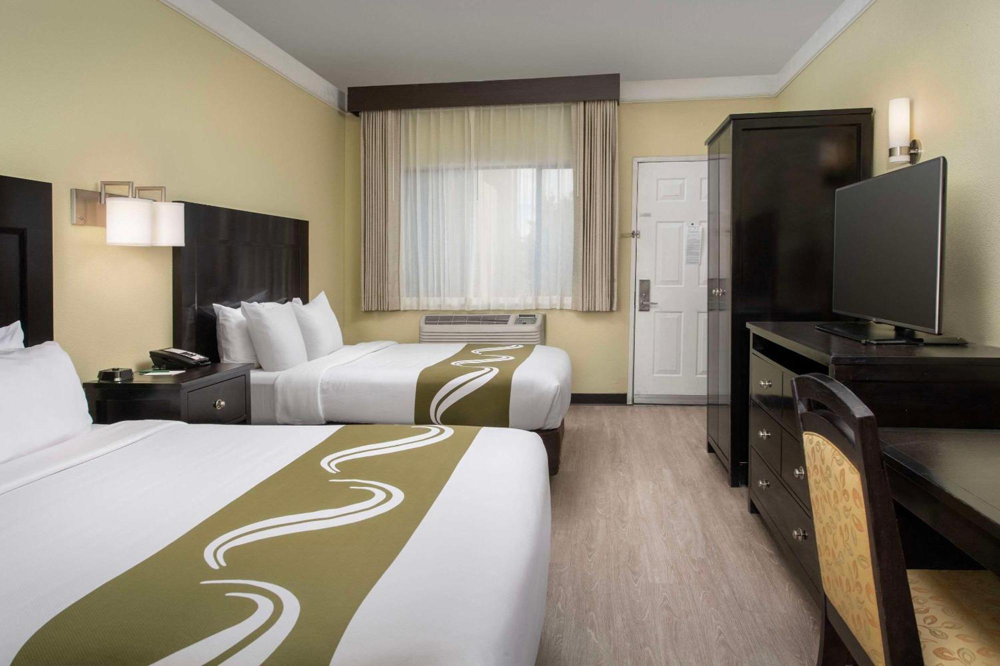 Quality Inn & Suites Gallup I-40 Exit 20 المظهر الخارجي الصورة