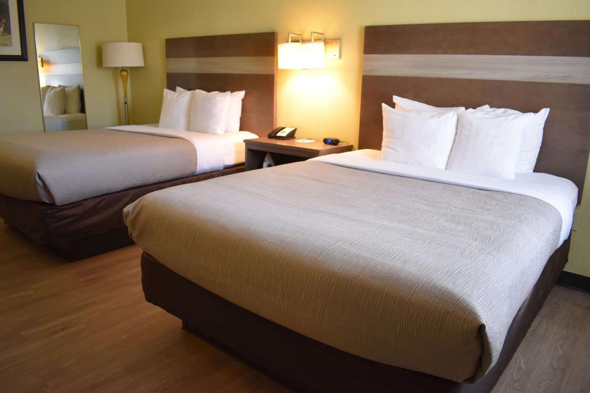Quality Inn & Suites Gallup I-40 Exit 20 المظهر الخارجي الصورة