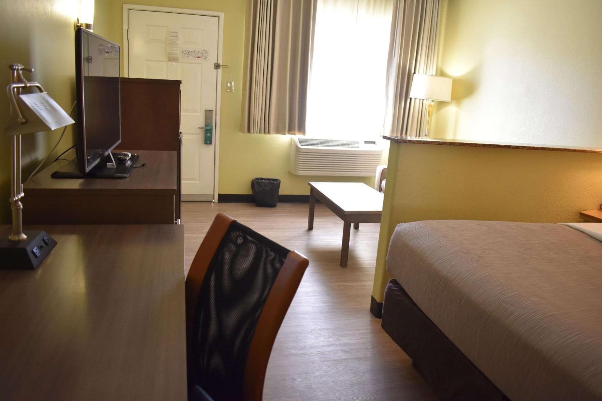Quality Inn & Suites Gallup I-40 Exit 20 المظهر الخارجي الصورة