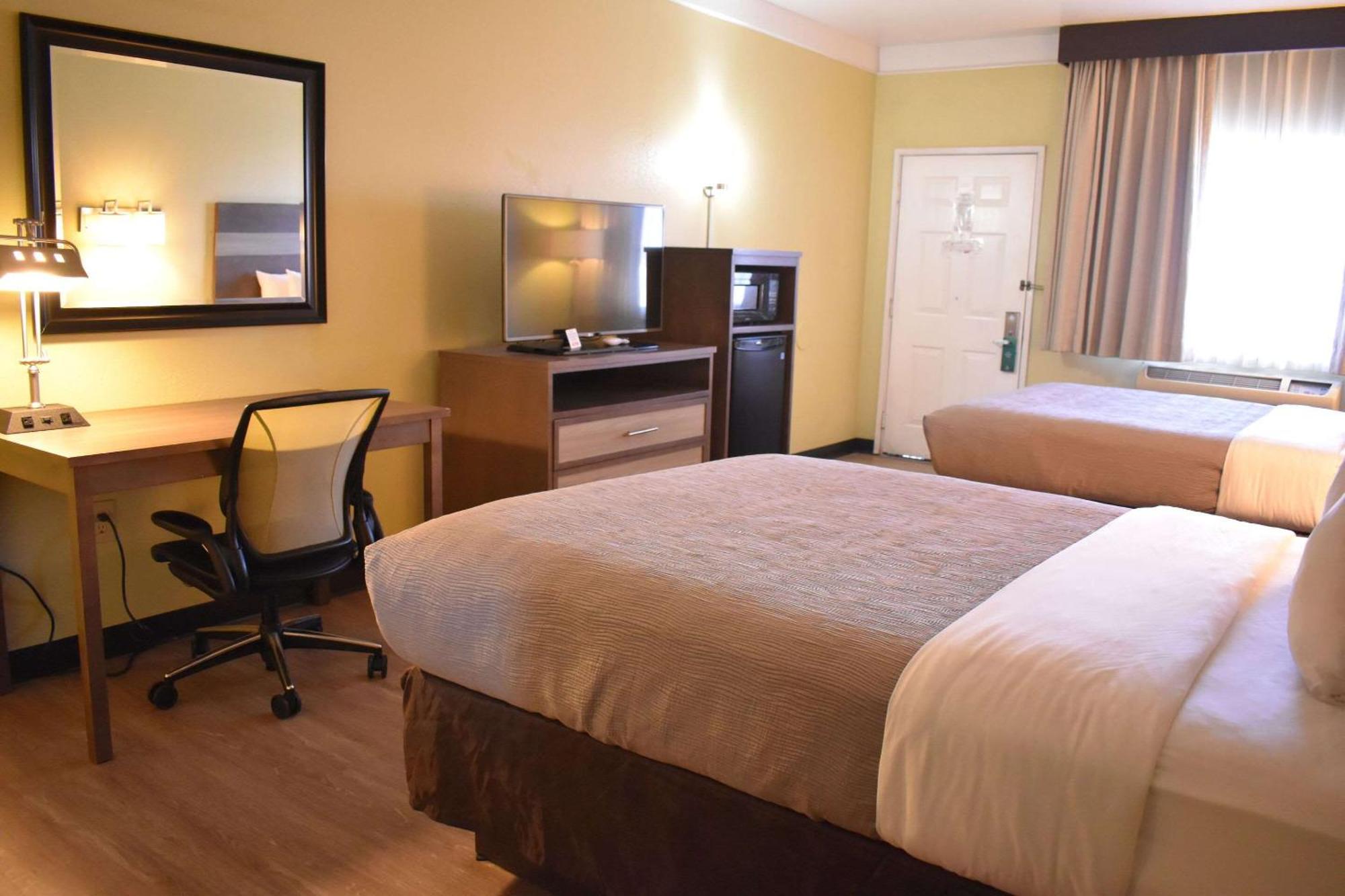 Quality Inn & Suites Gallup I-40 Exit 20 المظهر الخارجي الصورة