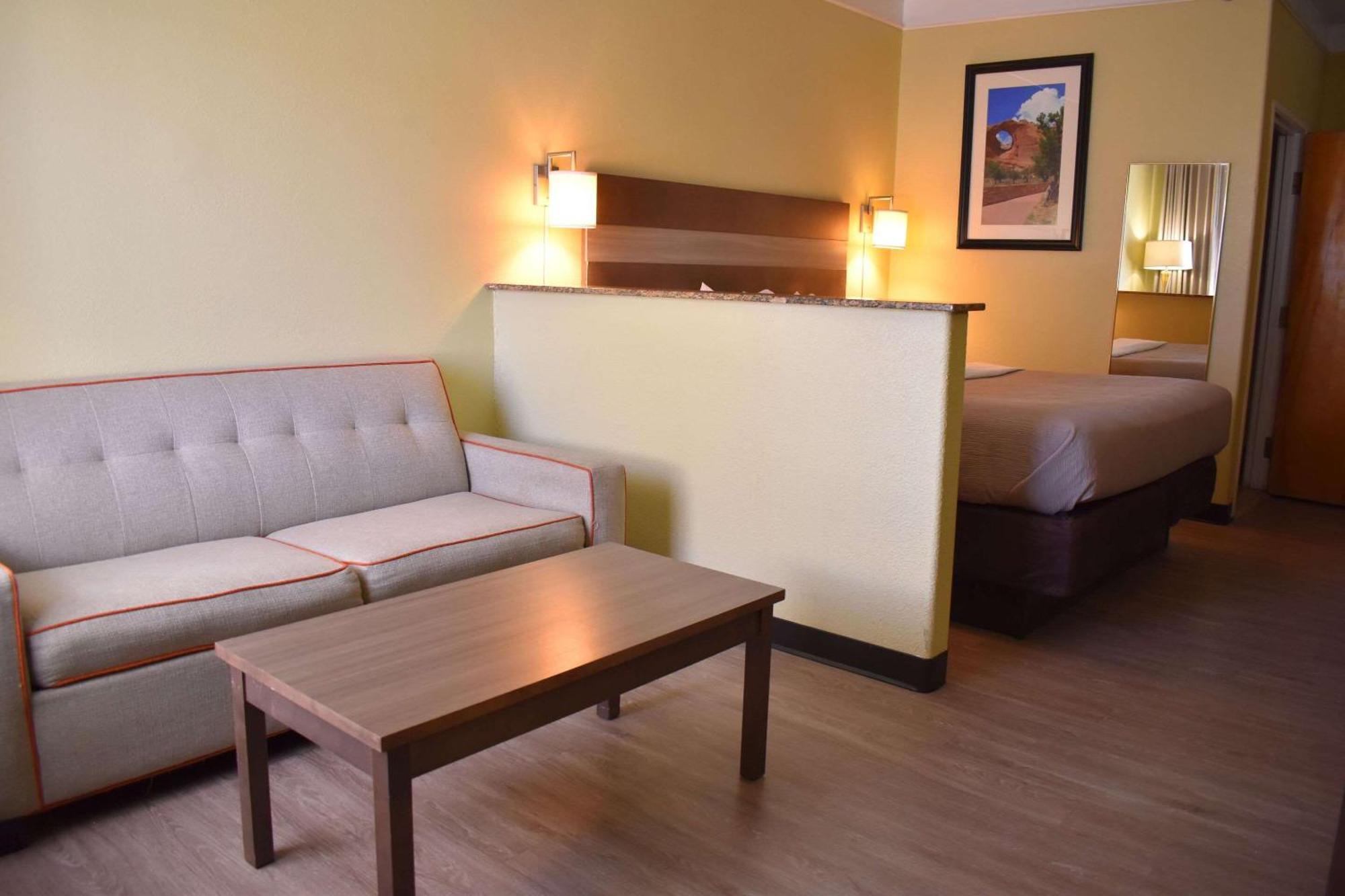 Quality Inn & Suites Gallup I-40 Exit 20 المظهر الخارجي الصورة