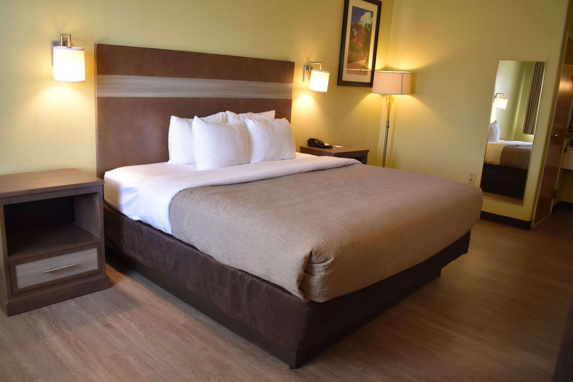 Quality Inn & Suites Gallup I-40 Exit 20 المظهر الخارجي الصورة