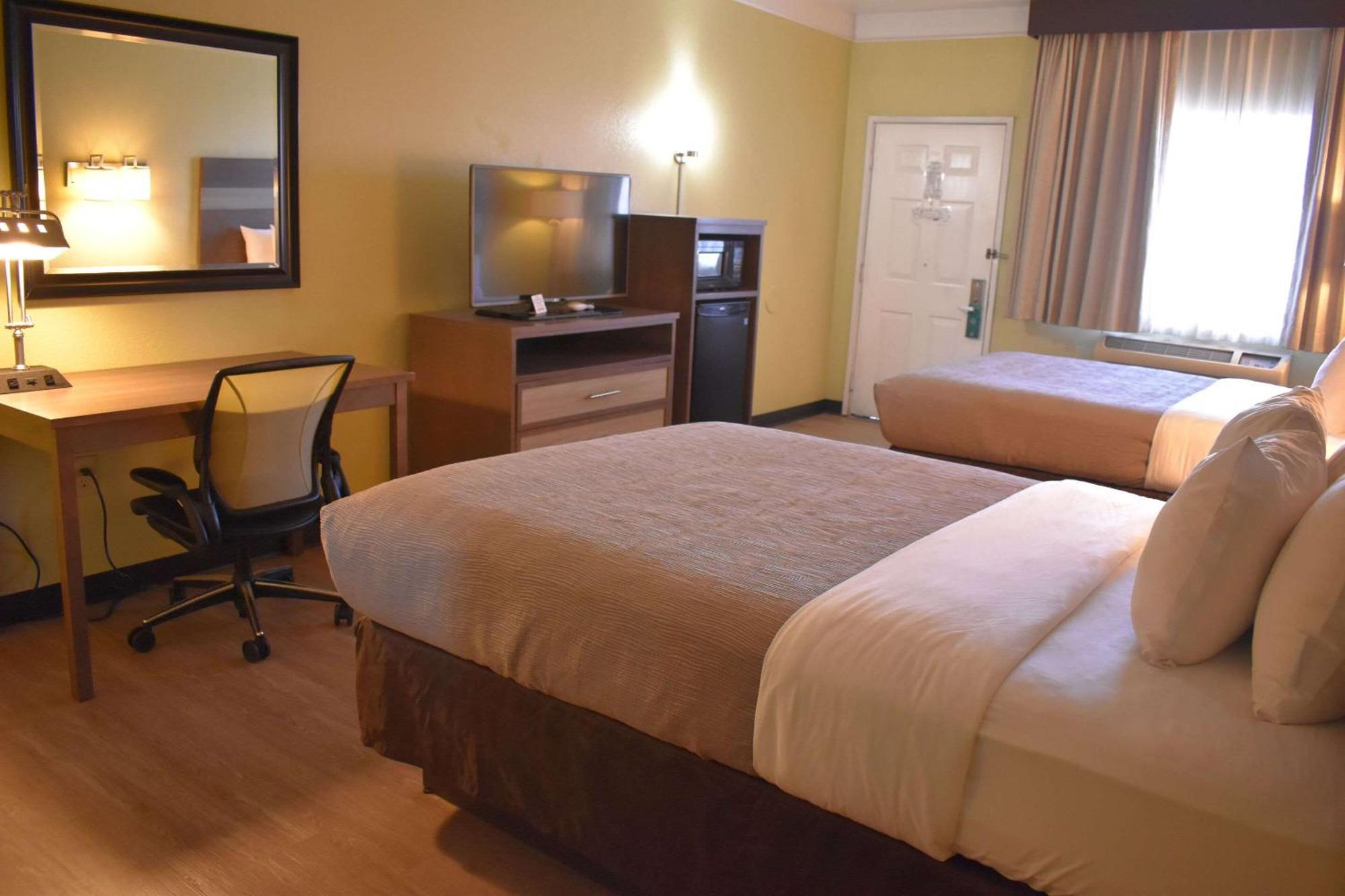 Quality Inn & Suites Gallup I-40 Exit 20 المظهر الخارجي الصورة