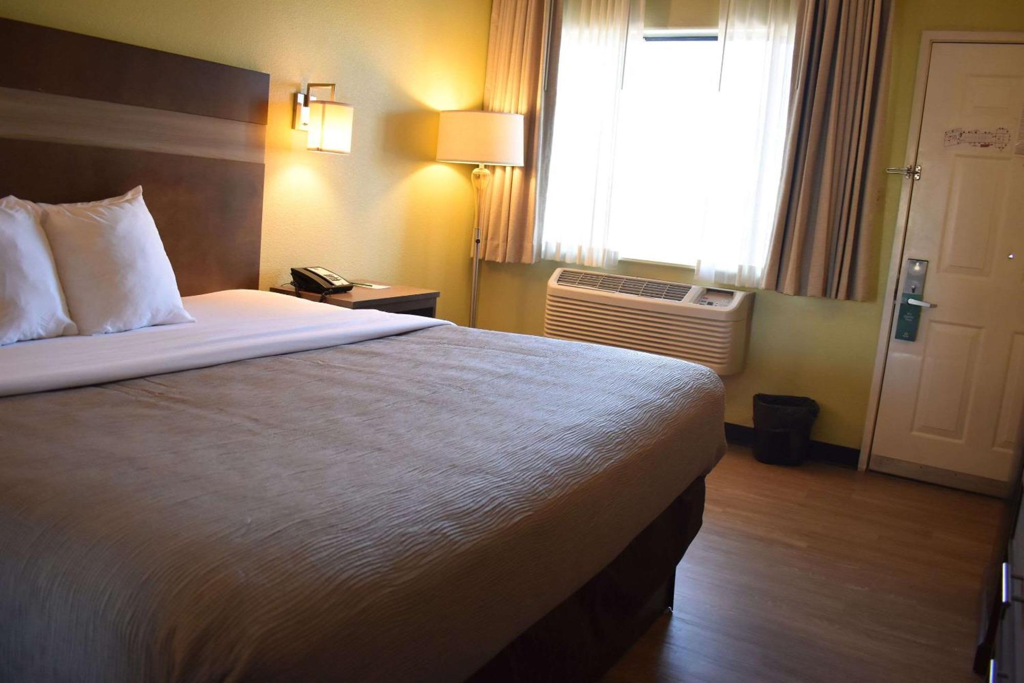 Quality Inn & Suites Gallup I-40 Exit 20 المظهر الخارجي الصورة