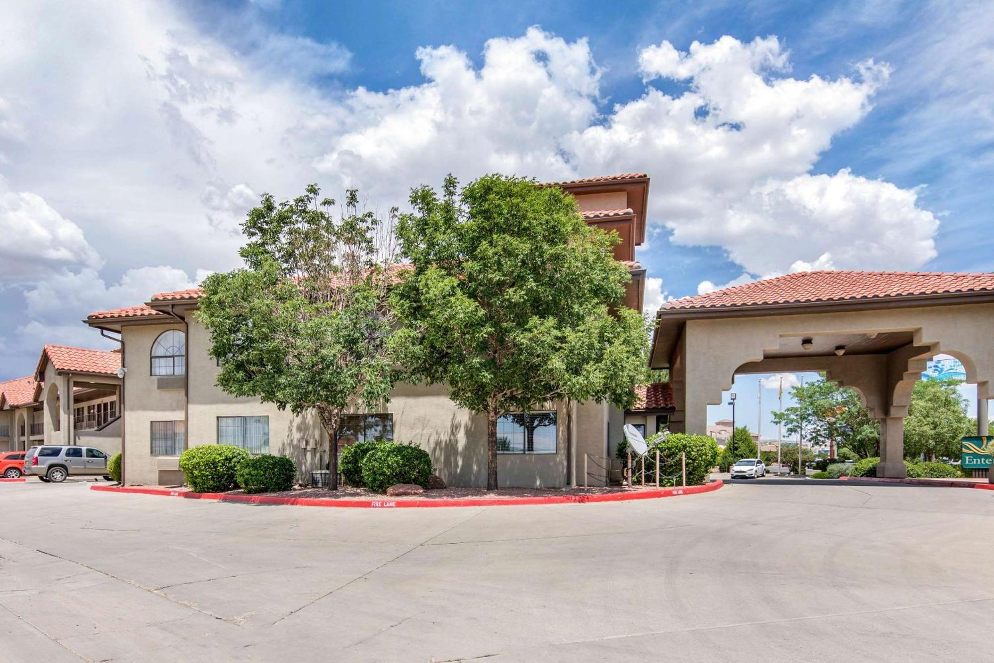 Quality Inn & Suites Gallup I-40 Exit 20 المظهر الخارجي الصورة