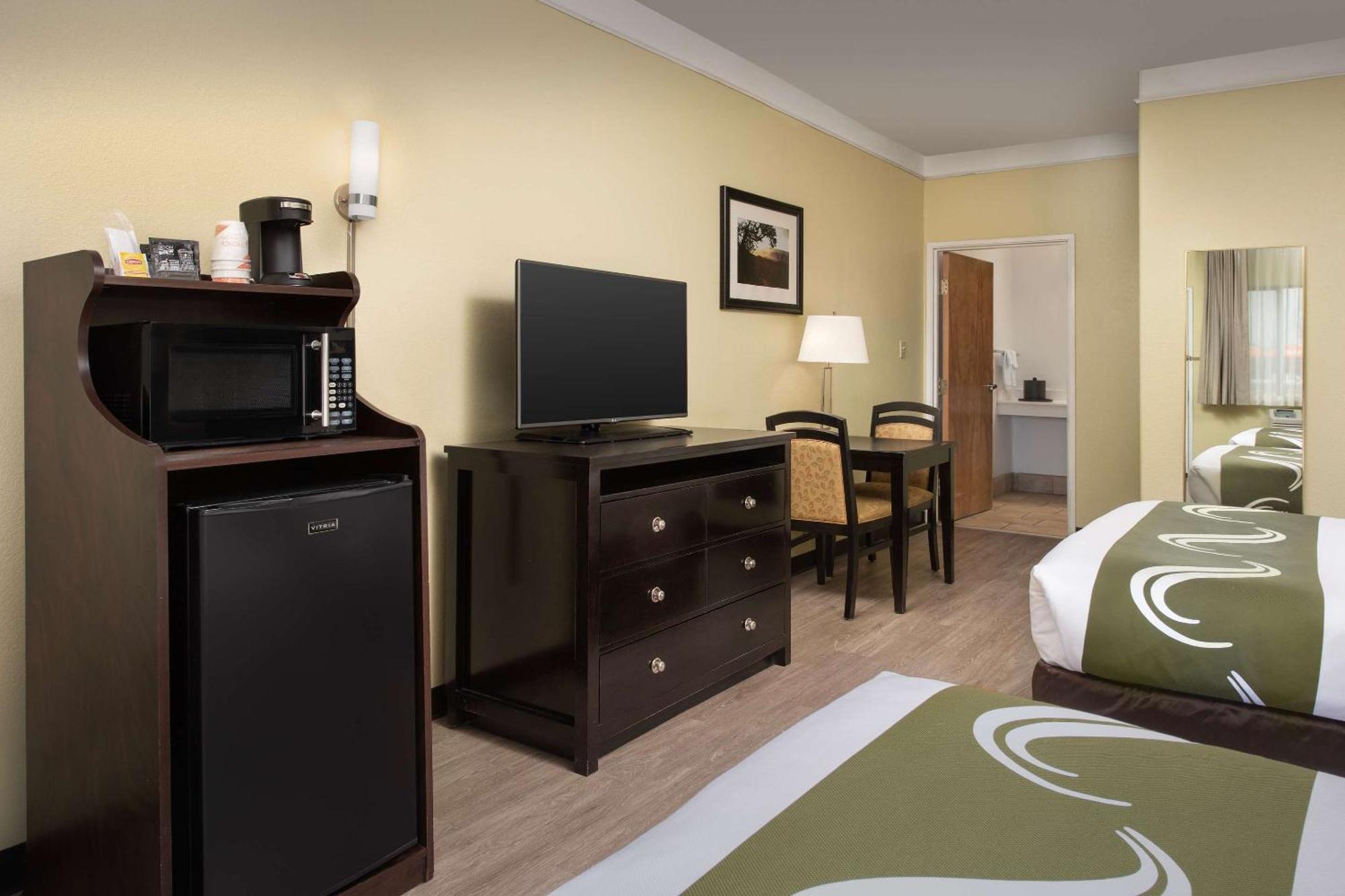 Quality Inn & Suites Gallup I-40 Exit 20 المظهر الخارجي الصورة