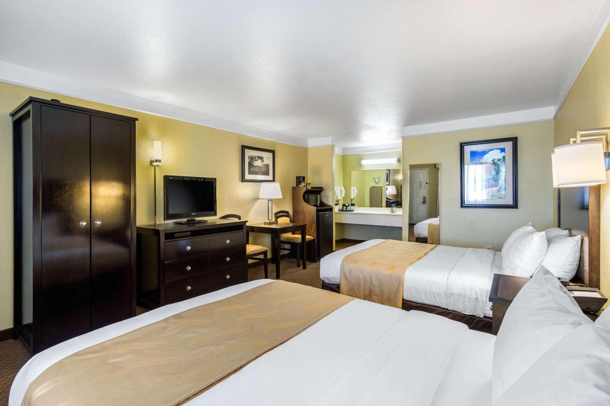 Quality Inn & Suites Gallup I-40 Exit 20 المظهر الخارجي الصورة