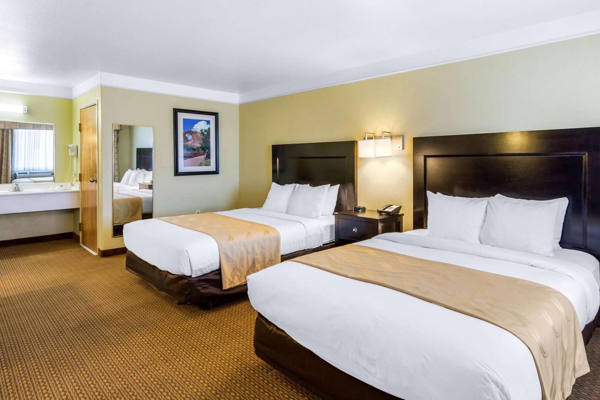 Quality Inn & Suites Gallup I-40 Exit 20 المظهر الخارجي الصورة